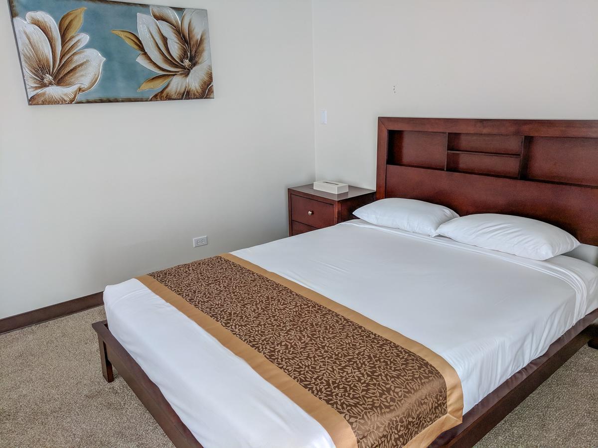 Oceanview Hotel And Residences Tumon Exterior foto