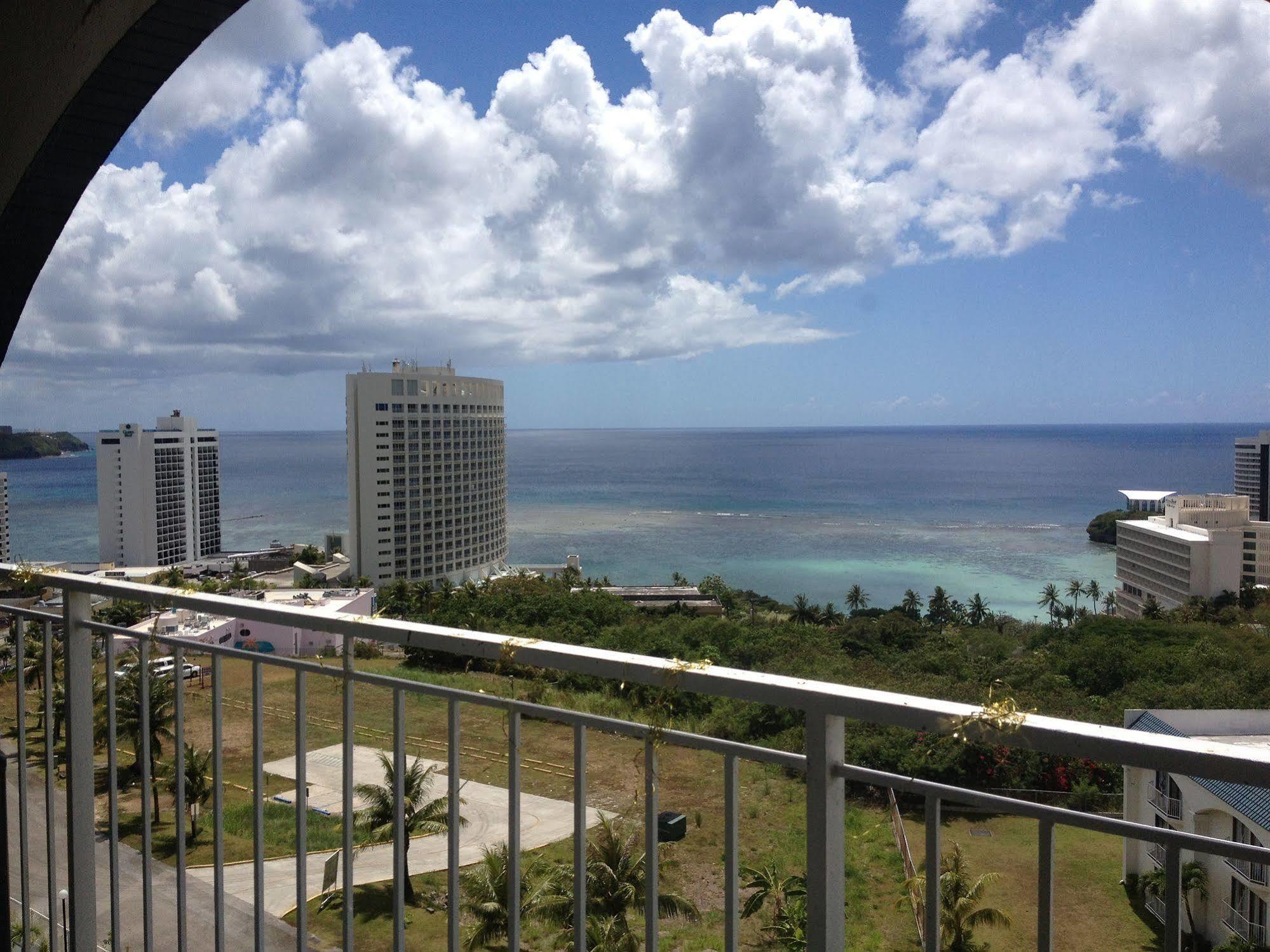 Oceanview Hotel And Residences Tumon Exterior foto